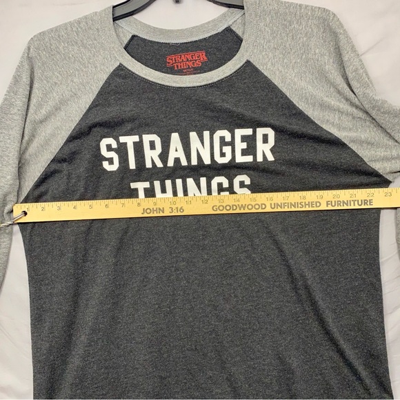 Stranger Things Top Black & Gray Size | XL - Picture 4 of 8